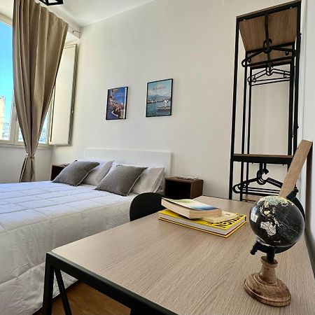 Montesanto Charm Centro Storico Apartment Наполи Екстериор снимка