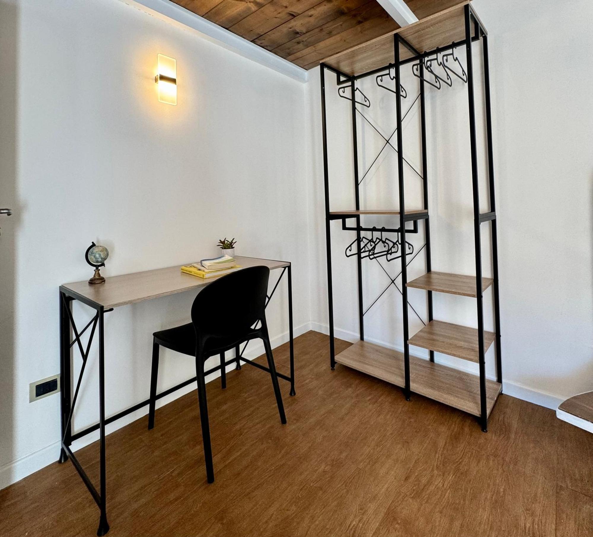 Montesanto Charm Centro Storico Apartment Наполи Екстериор снимка